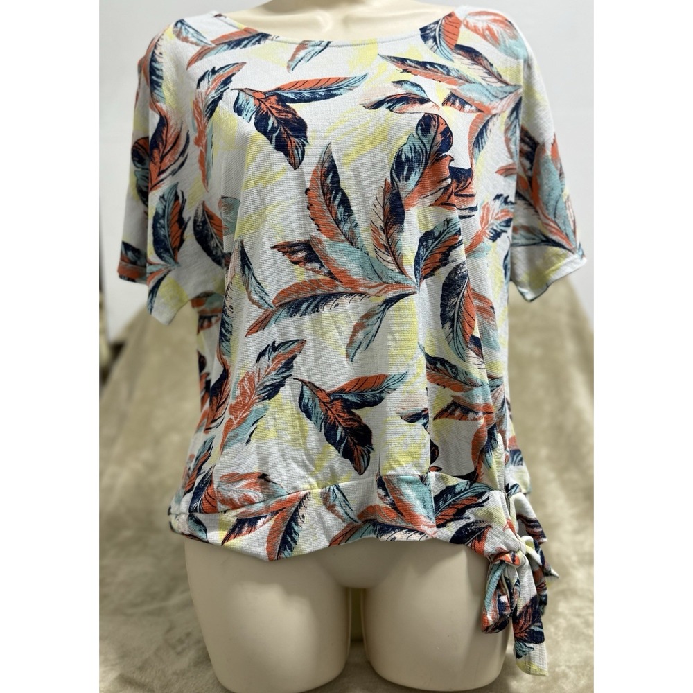 Misia Women's Feather Print Short Sleeve Blouse Size M Side Tie Hem Knot Shirt